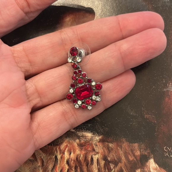 Givenchy earrings - Picture 6 of 10